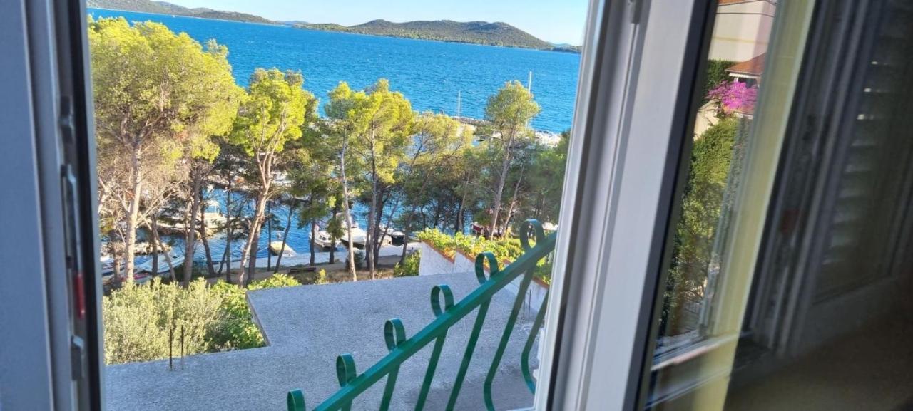 Apartman "Cvita" Drage Exterior foto